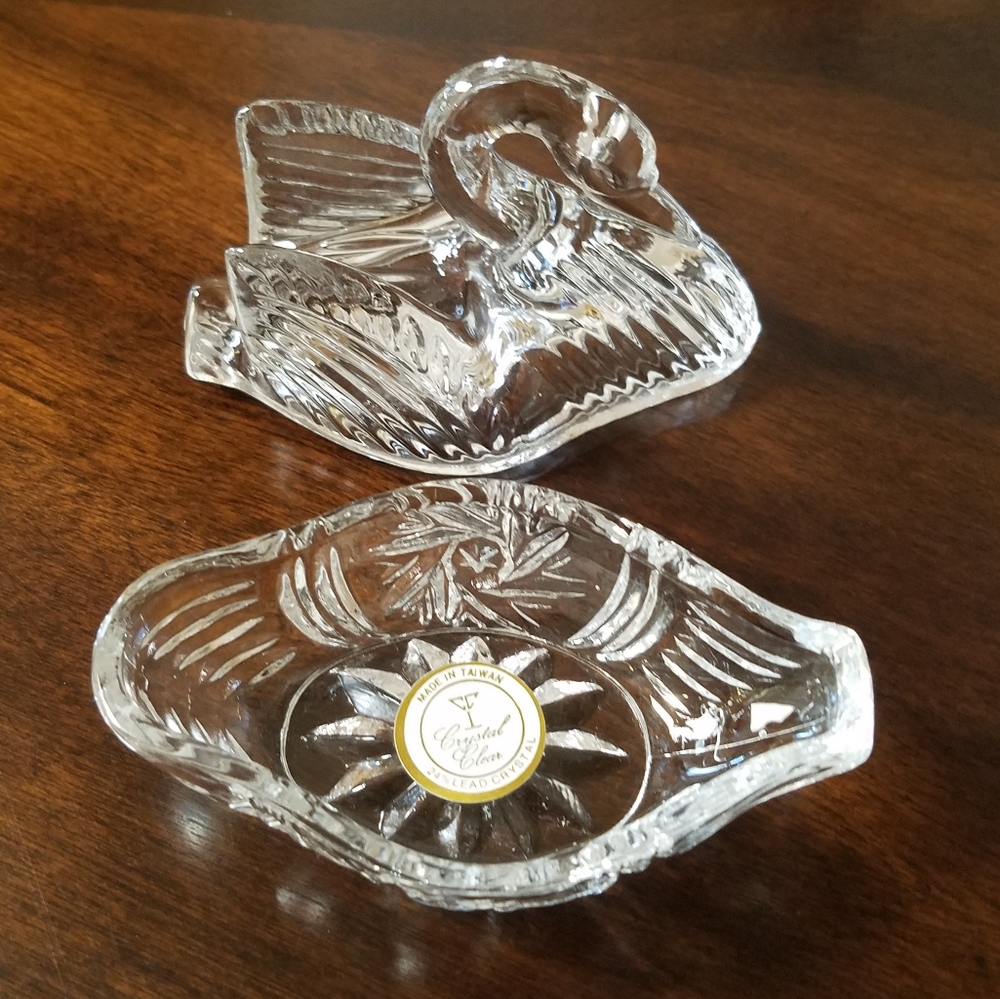 NWOT Crystal Swan Jewelry Box - Picture 3 of 10